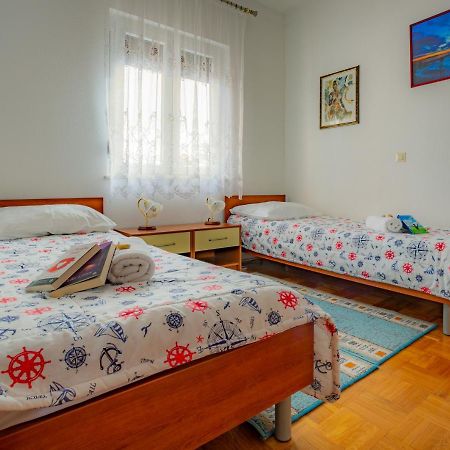 Villa Brucker Kozino Luaran gambar